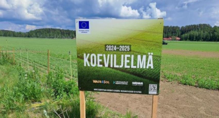 EU funding info at the crop demo field 